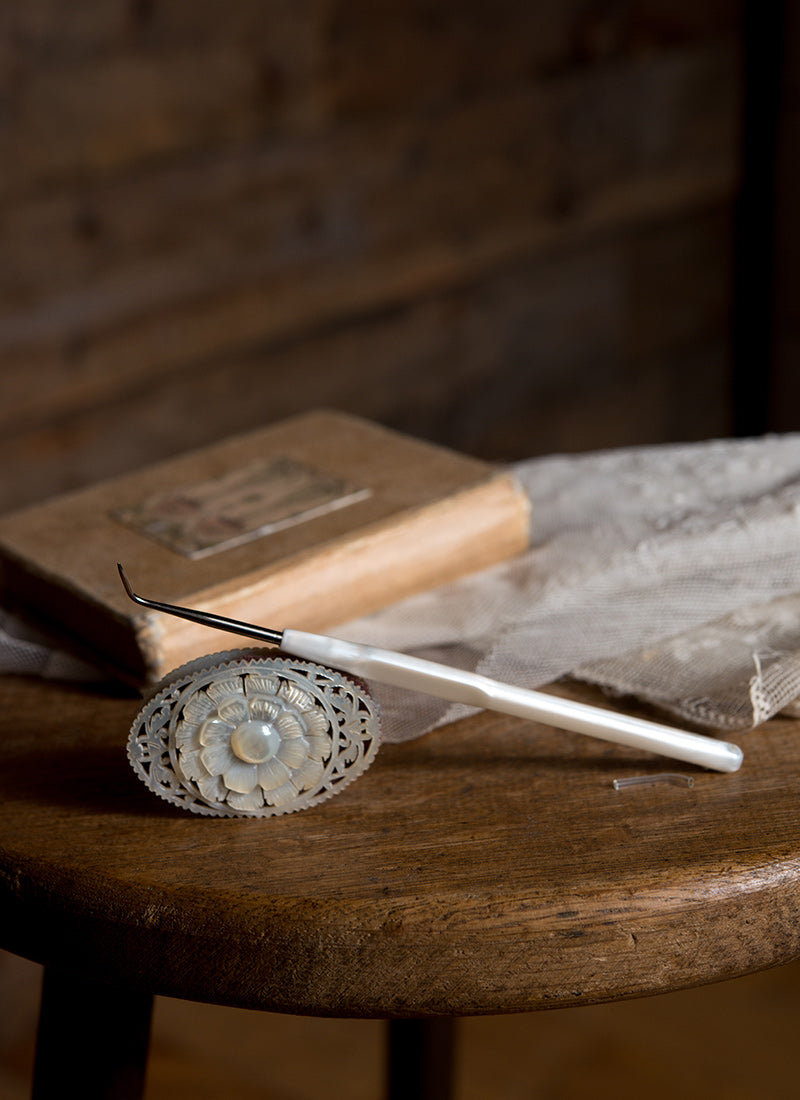 Tulip Bent-tipped Craft Awl