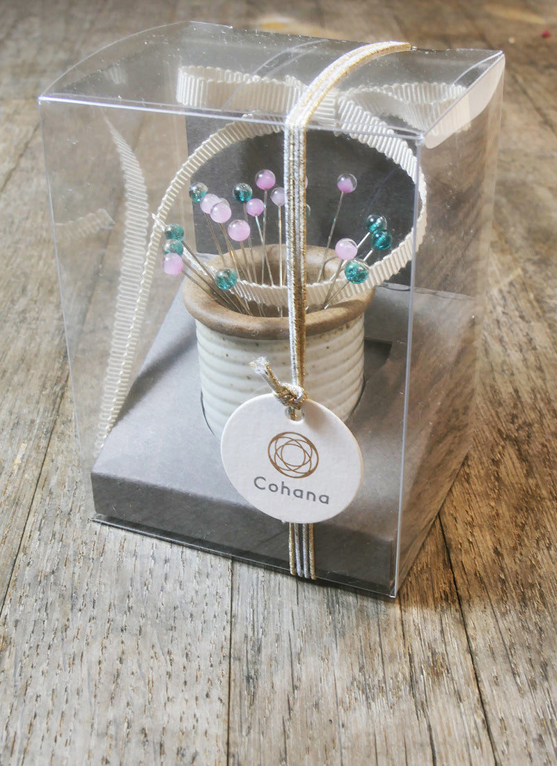 Special Snow Flower Cohana Ceramic Thread Spool Pin and Needle Holder with Glass-Headed Pins