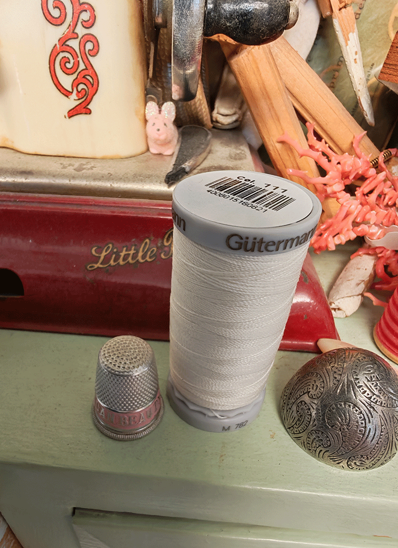 Gutermann extra strong thread