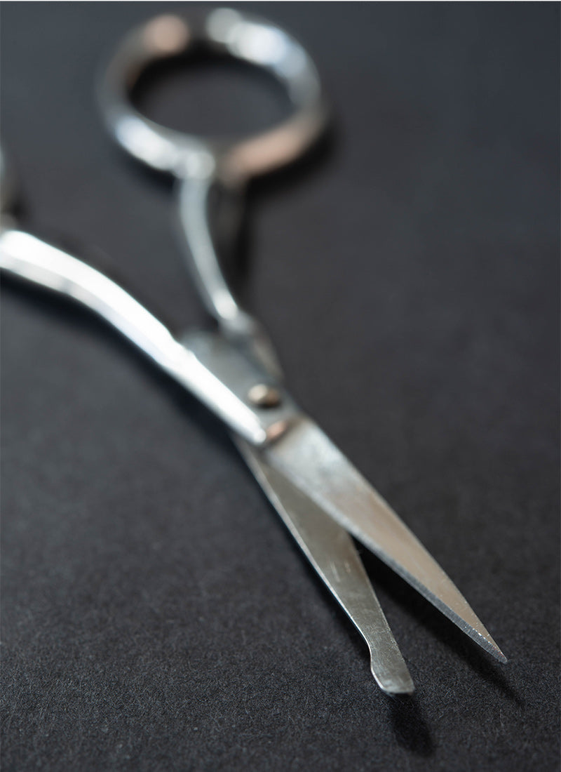 Lobe-tipped Lace Scissors