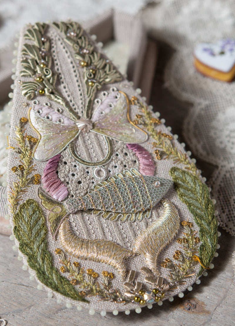 The Gawthorpe Needlecase Embroidery Kit