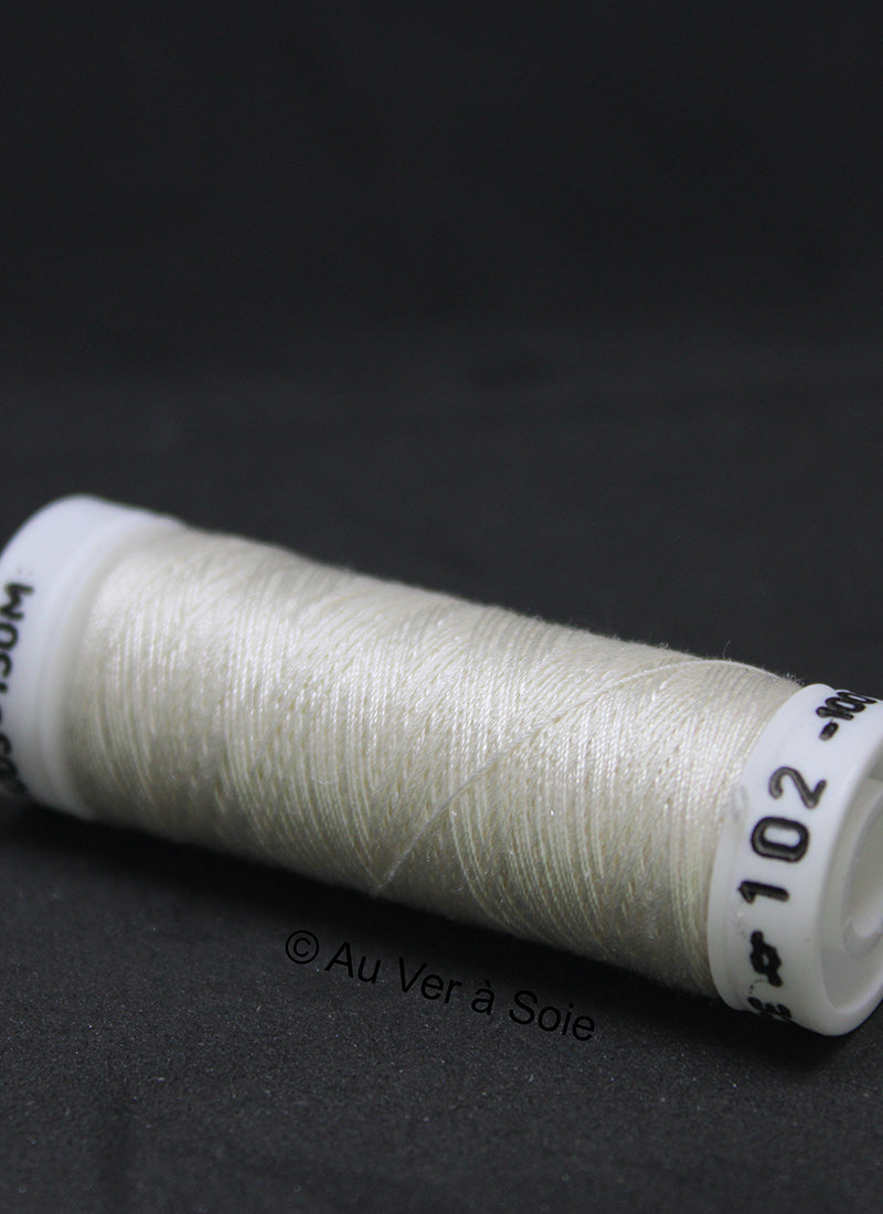 Soie 100/3 Colour 102 (Creme)