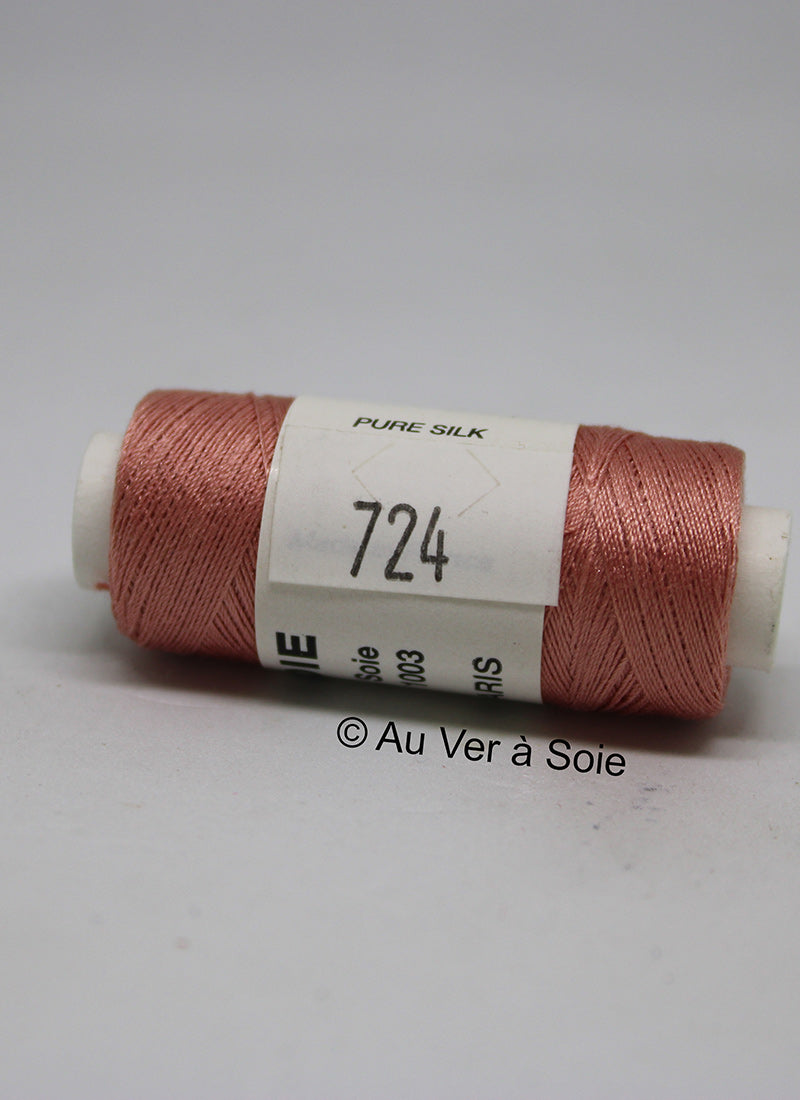 Soie 100/3 Colour 724