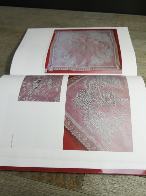 I Fazzoletti, Breve Storia di un Amore (Handkerchiefs, A Short Story of Love) - Damiano Pellicano