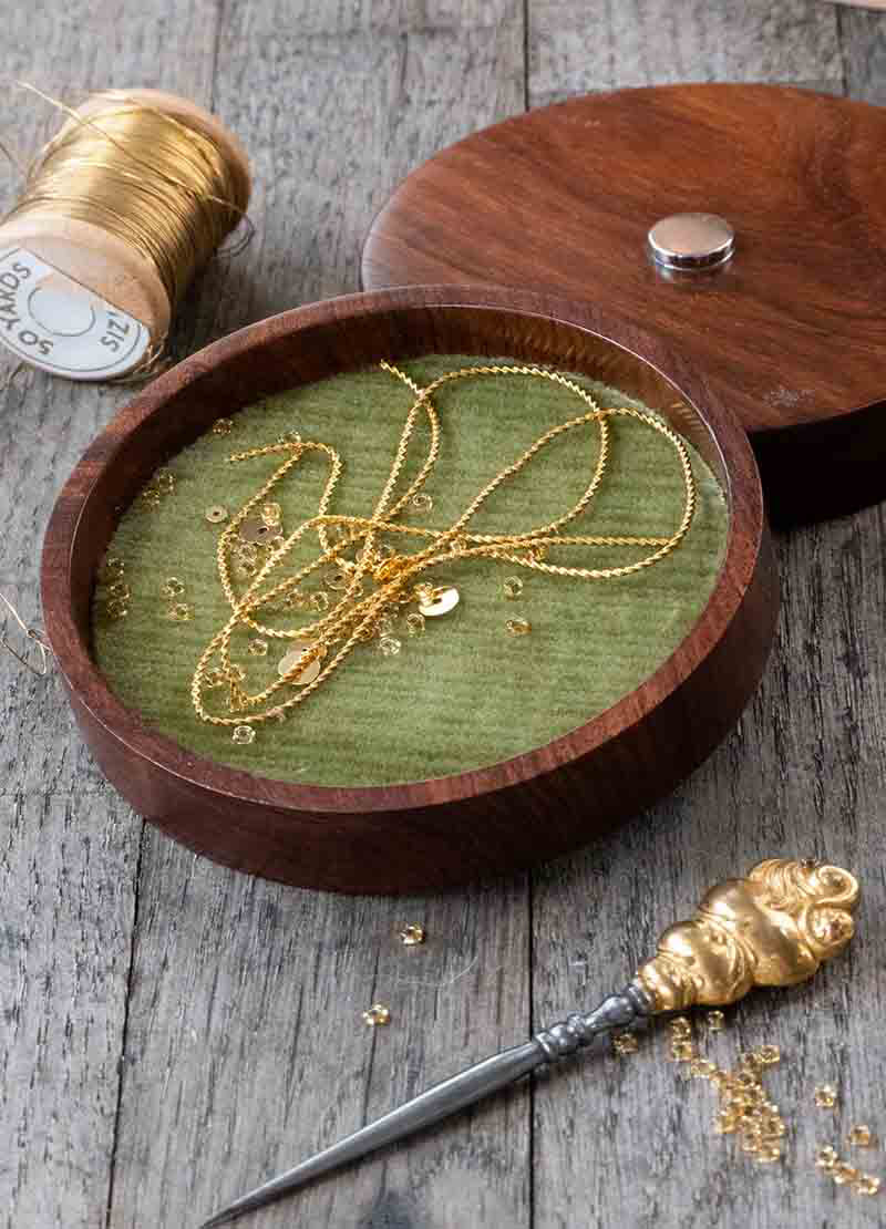 Wooden Bead and Purl Cutting Tray, with Magnet (Small)
