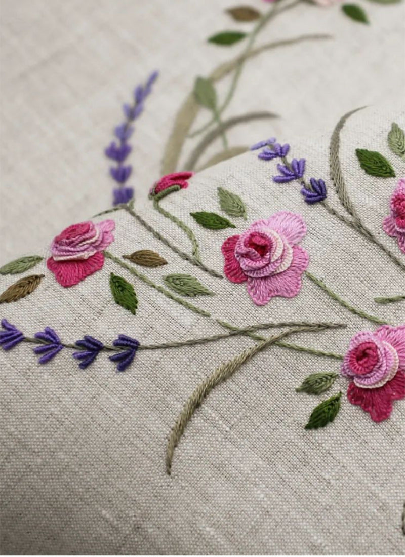 Rose to Rose - Embroidering Patrizia Silingardi's Watercolours
